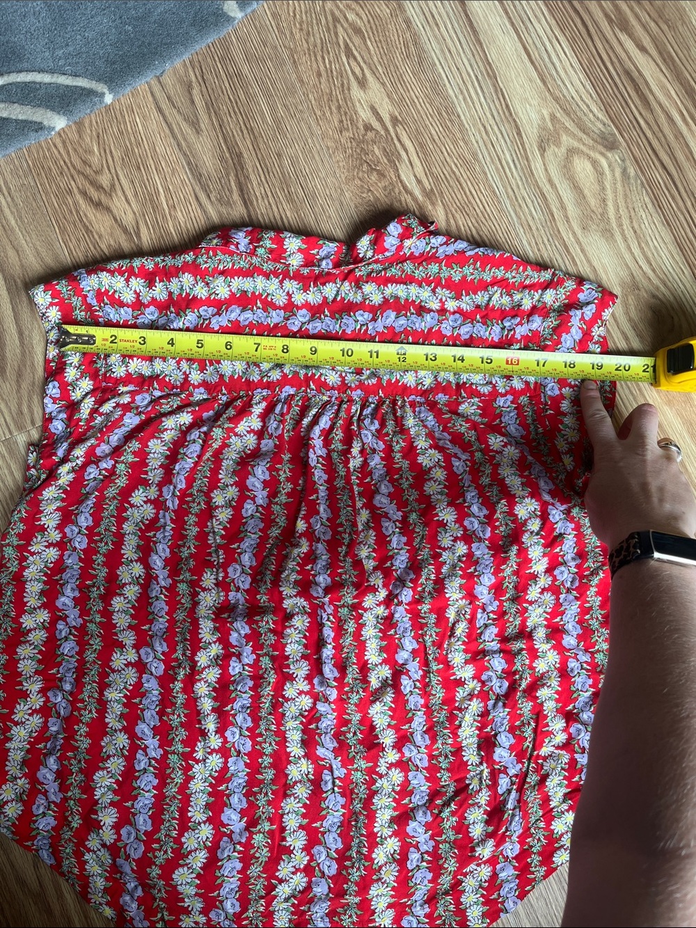 Anthropologie 49 of 52 Red Floral Stripe Sleeveless Button-Down Top - Picture 7 of 8